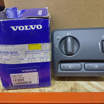 Переключатель света Volvo S60 V70 XC70 9441232