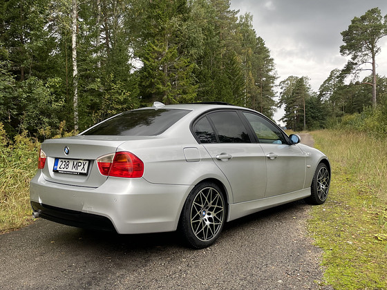 BMW E90