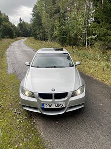 BMW E90 (4 foto / 15)