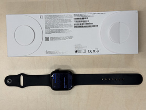 M: Apple Watch Series 10 46mm Jet Black Al Black SB M/L CEL (1 foto / 2)