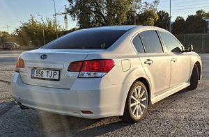 Subaru Legacy 2.5 123 kw (1 foto / 7)