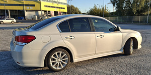 Subaru Legacy 2.5 123 kw (6 foto / 7)