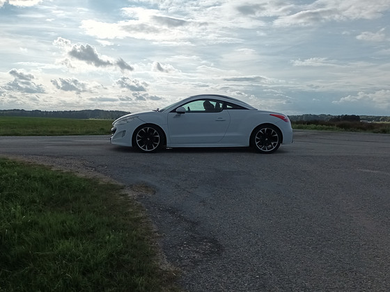 Peugeot RCZ
