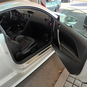 Peugeot RCZ (9 foto / 10)