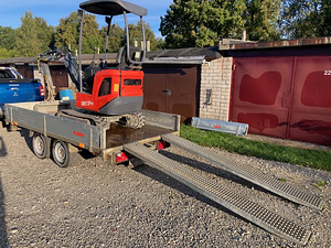 Müüa komplekt Ekskavaator Everun ERE-12 Pro ja kallurhaagis (5 foto / 10)