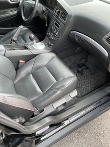 Volvo S60 d5 2.4d 120kw (4 foto / 6)