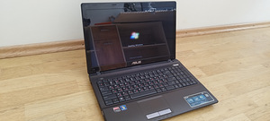 Asus X53U (1 foto / 4)
