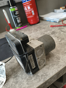 Müüa BMW ABS pump/plokk DSC moodul 34516775730 (2 foto / 4)
