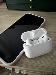 Airpods pro 2 (5 фото из 7)
