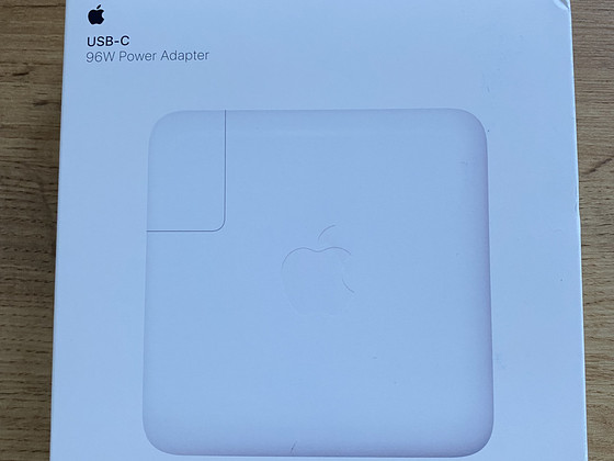 Apple USB-C Power Adapter, 96 Вт