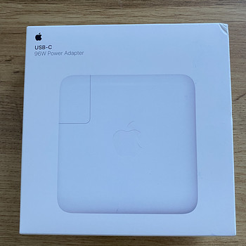 Apple USB-C Power Adapter, 96 Вт