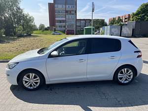 Peugeot 308 2013 1.6 92kW (3 foto / 9)