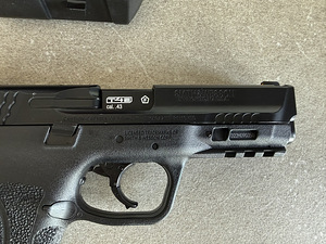Umarex Smith & Wesson M&P9 M2.0 T4E CO₂ kaliiber 43 (7 foto / 7)