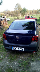 Dacia Logan (3 foto / 9)