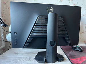 Продаю Б/у Игровой Монитор DELL (2 фото из 3)