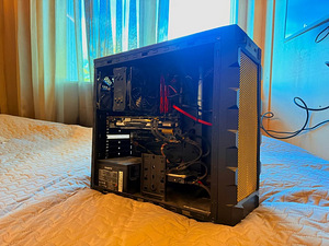 I7 4790k / 32 GB RAM / RX 570 (2 foto / 2)