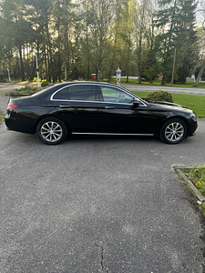 Mersedes Benz e220 (5 foto / 6)