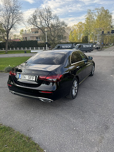 Mersedes Benz e220 (6 foto / 6)