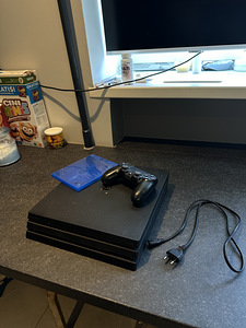PlayStation 4 Pro 1TB FW 11.50 + BD-JB Blu-Ray (1 foto / 5)