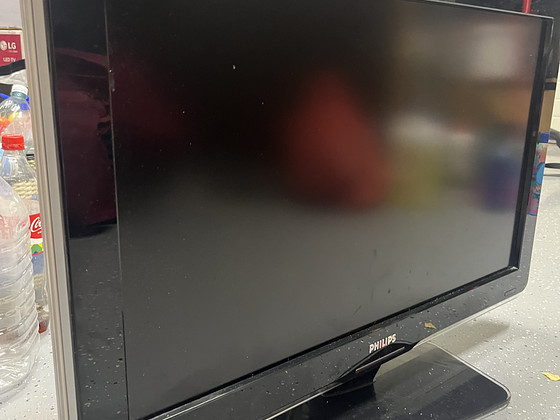 Продаю TV Philips 32