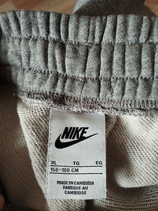 Nike tüdrukute spordipüksid (4 foto / 8)