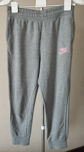 Nike tüdrukute spordipüksid (2 foto / 8)