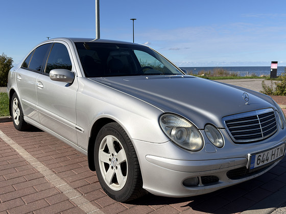 MERCEDES-BENZ E 200 CDI