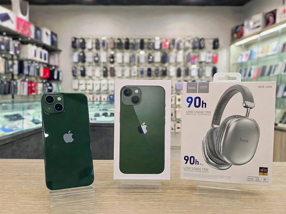Apple iPhone 13 128GB Гарантия 1 год