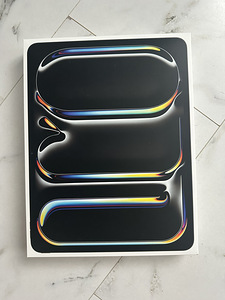iPad Pro 13 (M5) Wi-Fi (1 foto / 2)