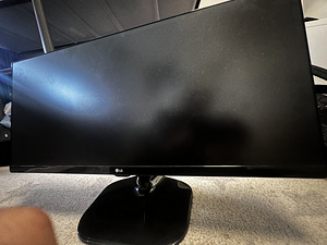 LG monitor 60 Hz (3 foto / 6)