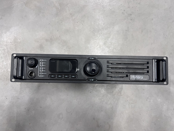 Hytera RD985 digitaalne repiiter-tugijaam 400-470MHz UHF