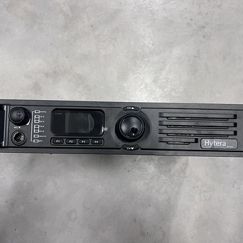 Hytera RD985 digitaalne repiiter-tugijaam 400-470MHz UHF