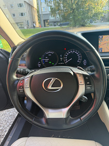 Lexus GS300H (15 foto / 15)