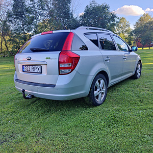 Kia ceed (4 foto / 5)