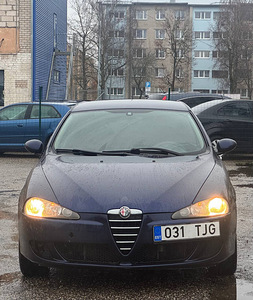 ALFA ROMEO 147 (1 foto / 8)
