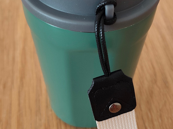 Roheline termokruus / lekkekindla kaanega termotass ja kande