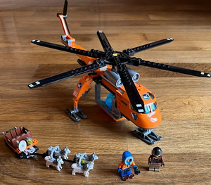 Продам набор LEGO City Арктический вертолёт, 8–11 лет (1 фото из 4)