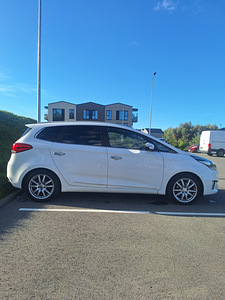 Kia (2 foto / 14)