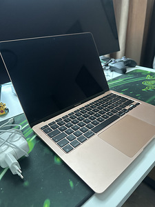 MacBook Air 2020 M1 | 8GB RAM | 512GB SSD (2 foto / 10)