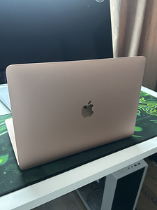 MacBook Air 2020 M1 | 8GB RAM | 512GB SSD (8 foto / 10)