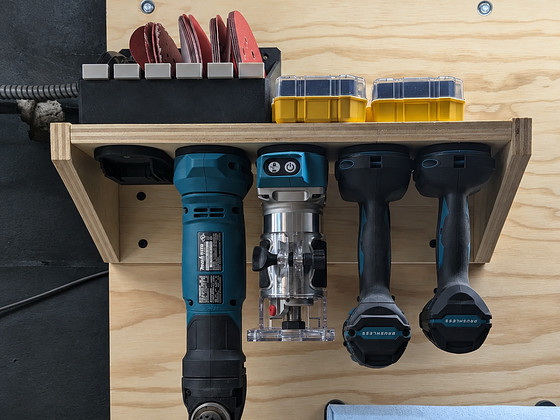 Держатель для инструментов Makita 18V