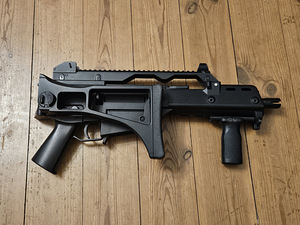 J.G. Works G608 / G36C (5 foto / 5)