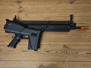 D-Boys SC-02 SCAR-H (7 foto / 7)