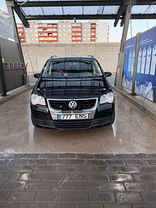 Vw touran (1 foto / 11)