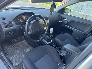 Ford Mondeo 2.0TDCi 85KW (4 foto / 4)