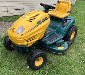 Murutraktor MTD Yard-Man AH6180 (1 фото из 7)