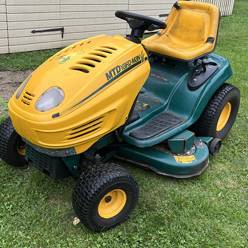 Murutraktor MTD Yard-Man AH6180