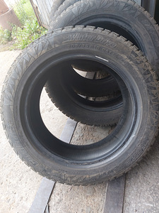 Продам резину R16 (1 фото из 2)