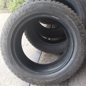 Продам резину R16