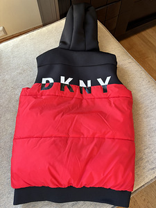 Детская одежда (3 фото из 3)